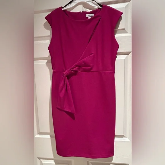 Stand Out Calvin Klein Dress - Picture 1 of 6
